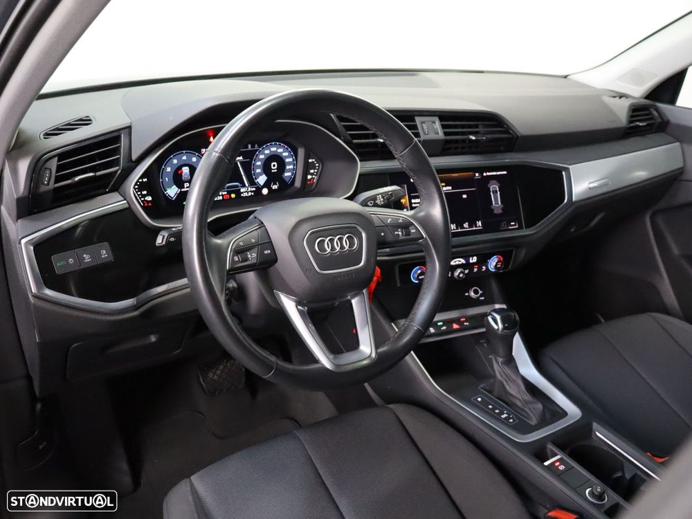 Audi Q3 45 TFSIe S tronic - 8