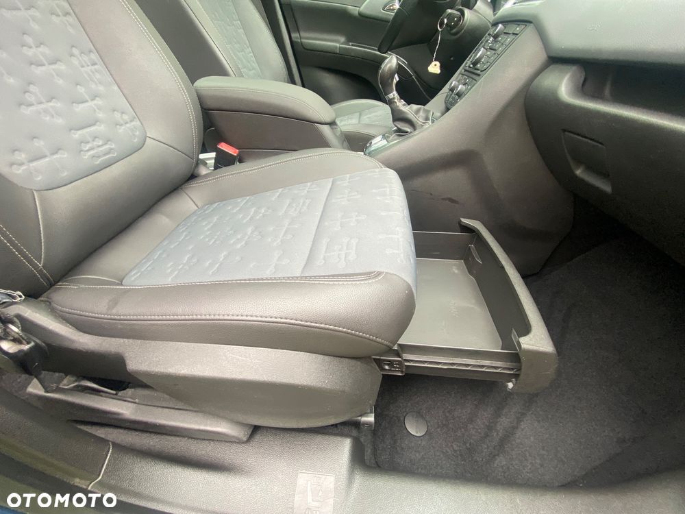 Opel Meriva 1.7 CDTI Cosmo - 27