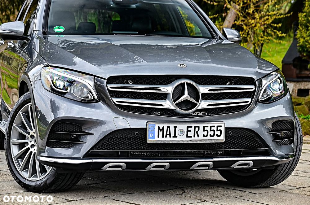 Mercedes-Benz GLC 250 4Matic 9G-TRONIC AMG Line - 12