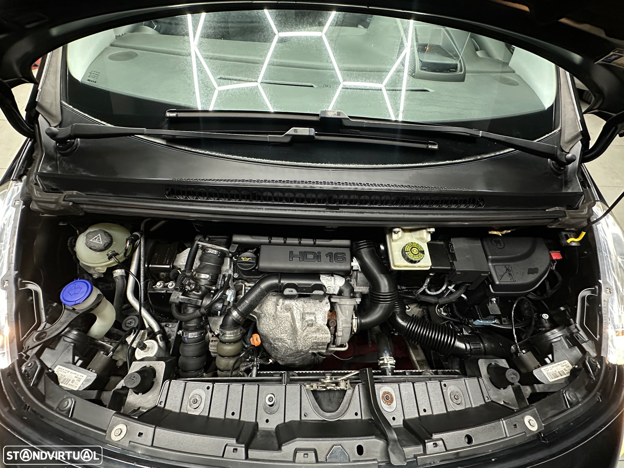 Peugeot 3008 1.6 HDi Sport - 27