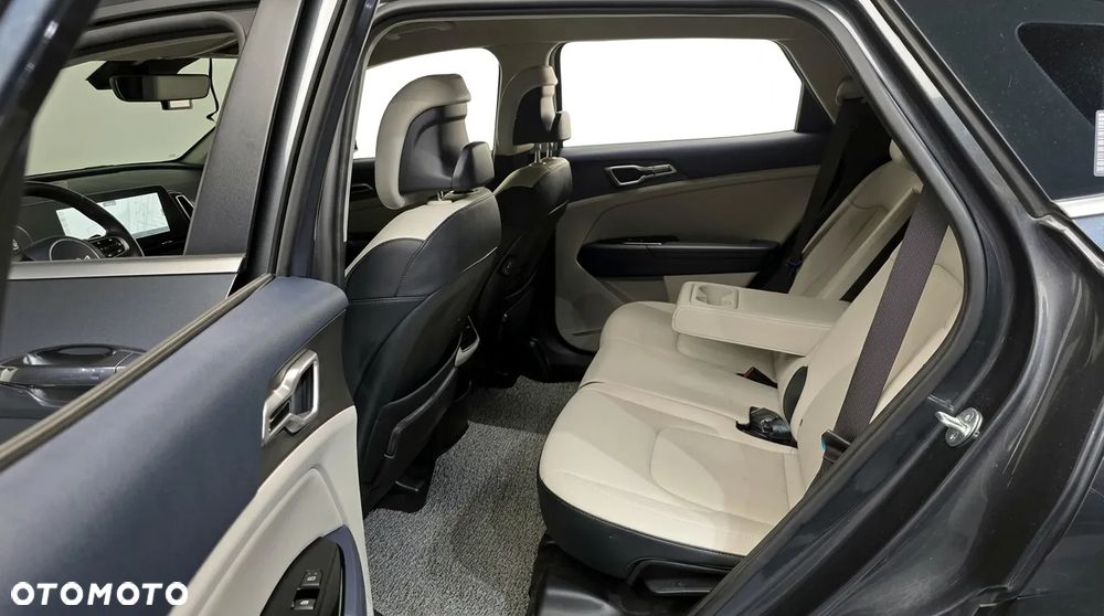 Kia Sportage - 16