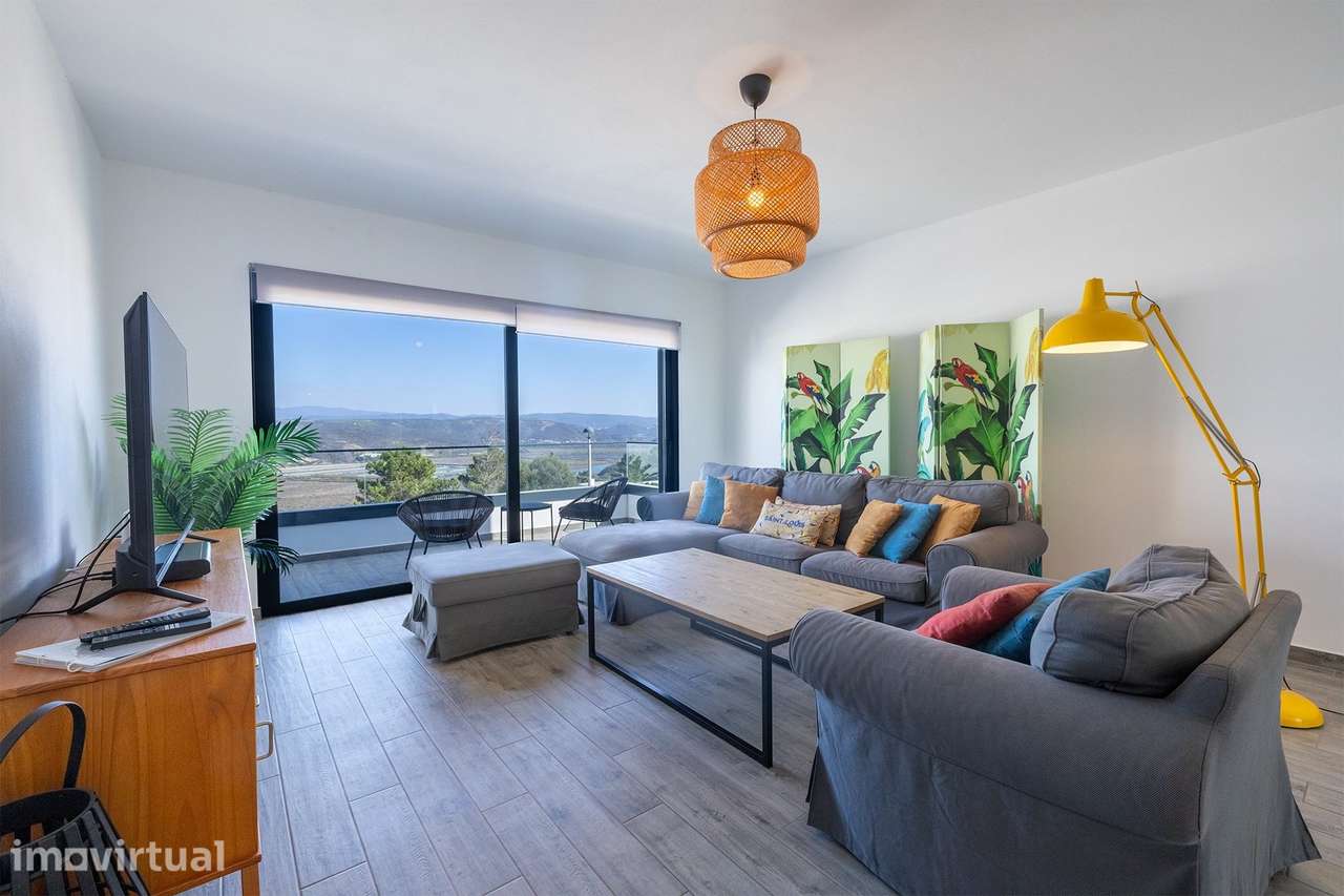 MORADIA MODERNA COM TRÊS QUARTOS, PISCINA E VISTAS FABULOSAS, ESPARTAL - Grande imagem: 3/40