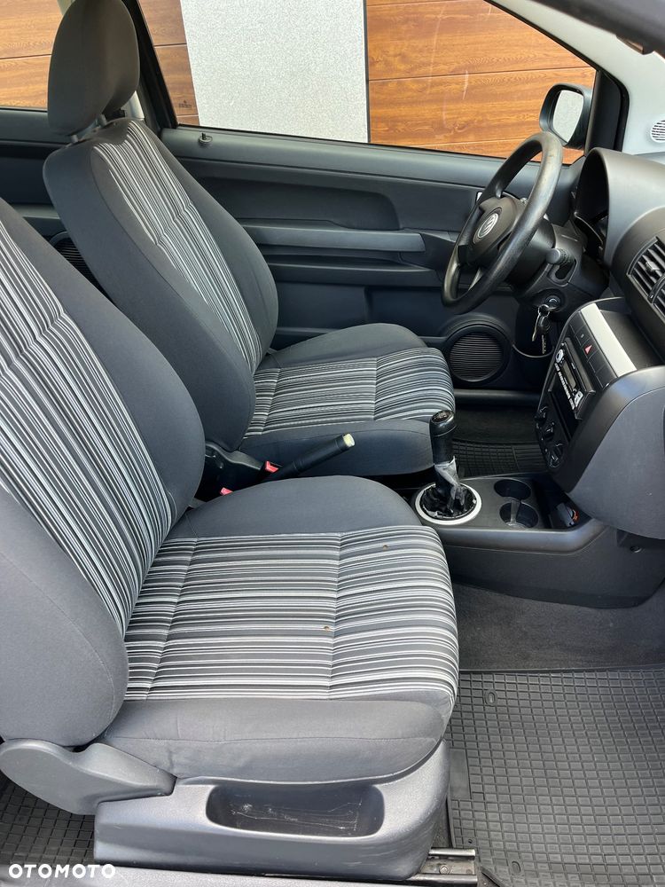 Volkswagen Fox 1.4 Style - 11
