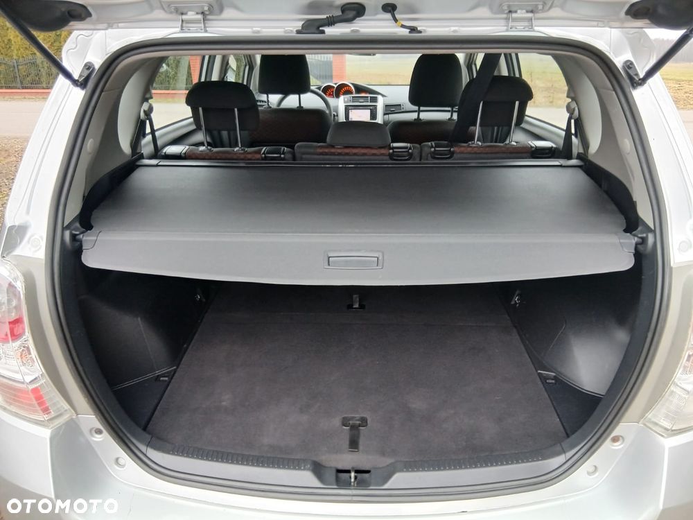 Toyota Verso 1.8 Executive - 38