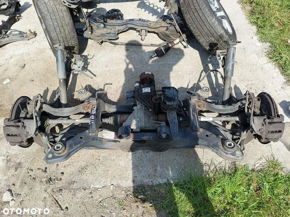 VOLVO XC60 I LIFT 2017R 2.4 D5 AWD  BELKA ZAWIESZENIA TYŁ KOMPLETNA DYFER P1216688 - 1