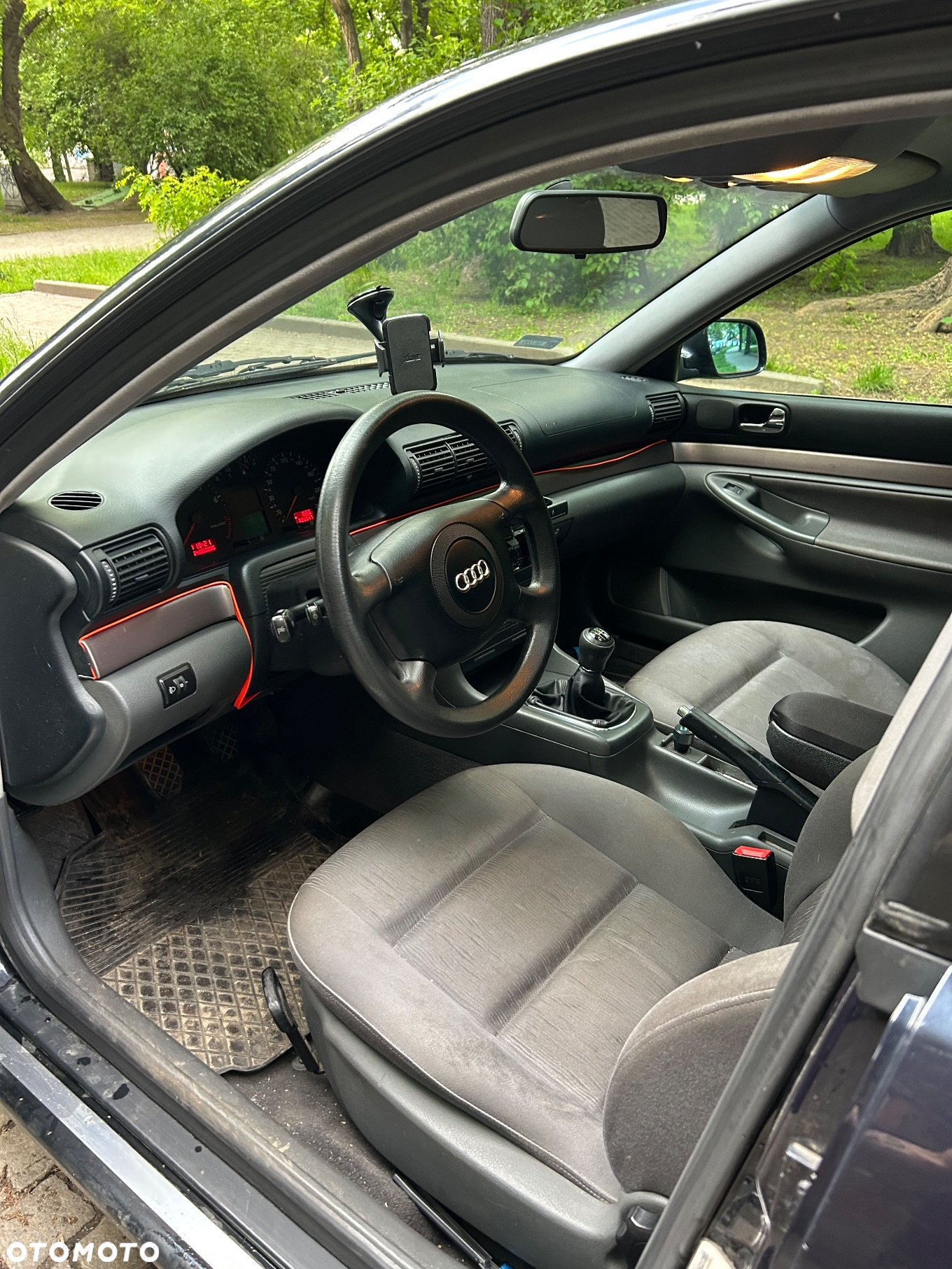 Audi A4 1.6 - 3