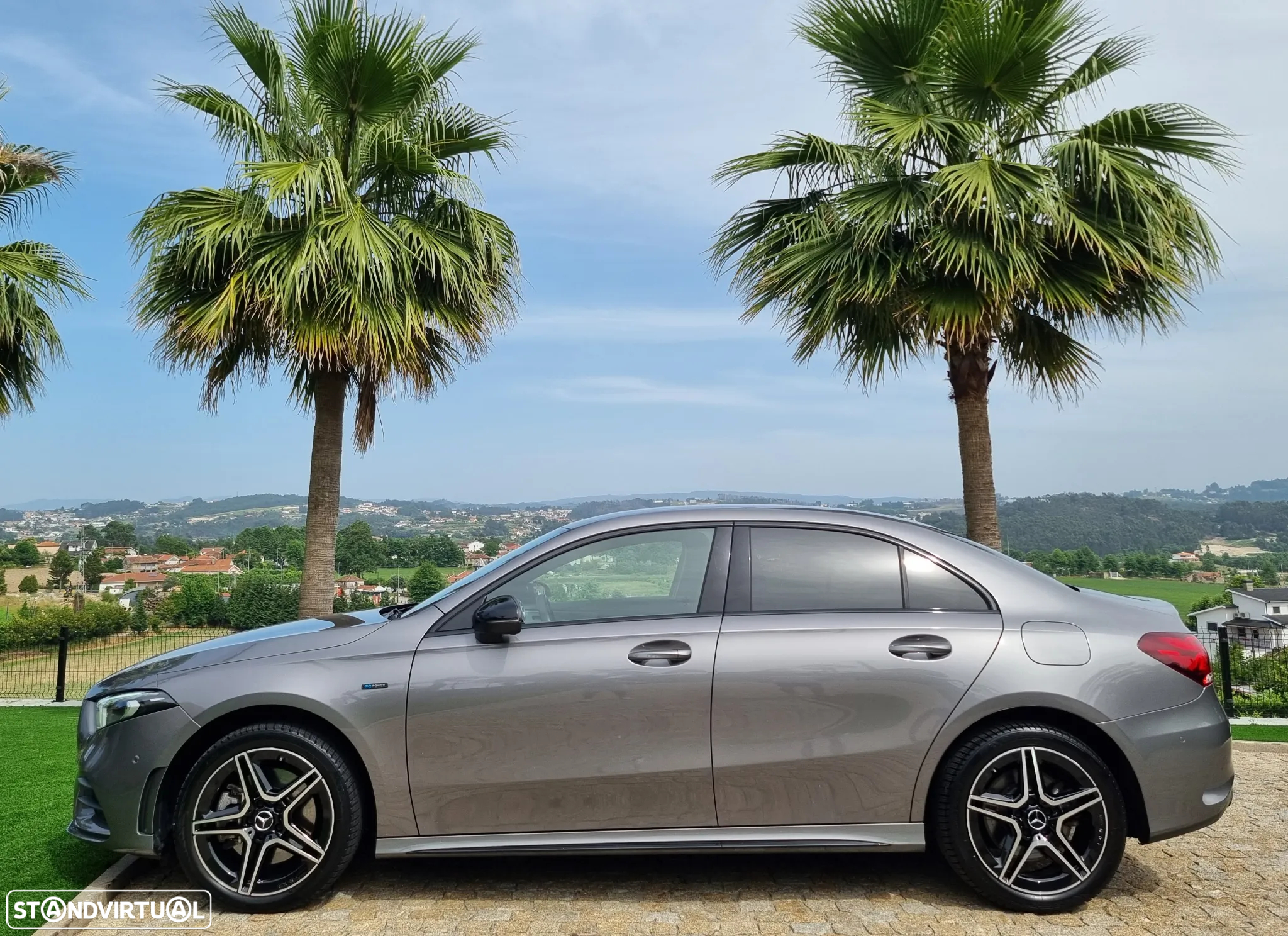 Mercedes-Benz A 250 Limousine e AMG Line - 7