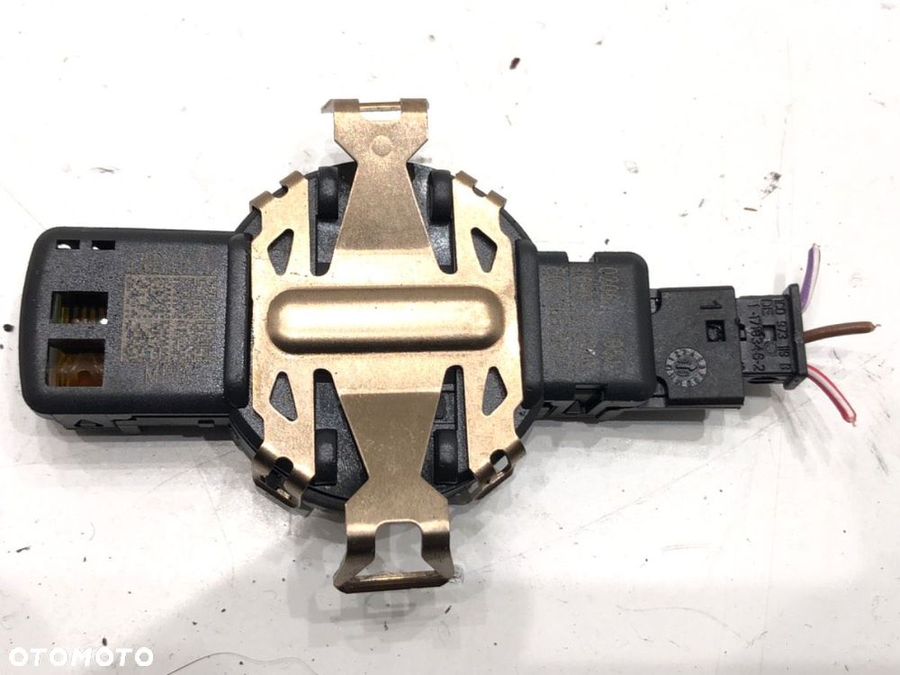 CZUJNIK DESZCZU  SKODA KODIAQ (NS7, NV7, NS6) 2016 - 2022 2.0 TSI 4x4 140 kW [190 KM] benzyna 2019 - - 2