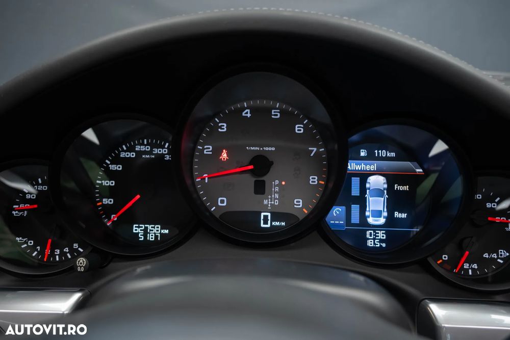 Porsche 911 Carrera 4S PDK - 39
