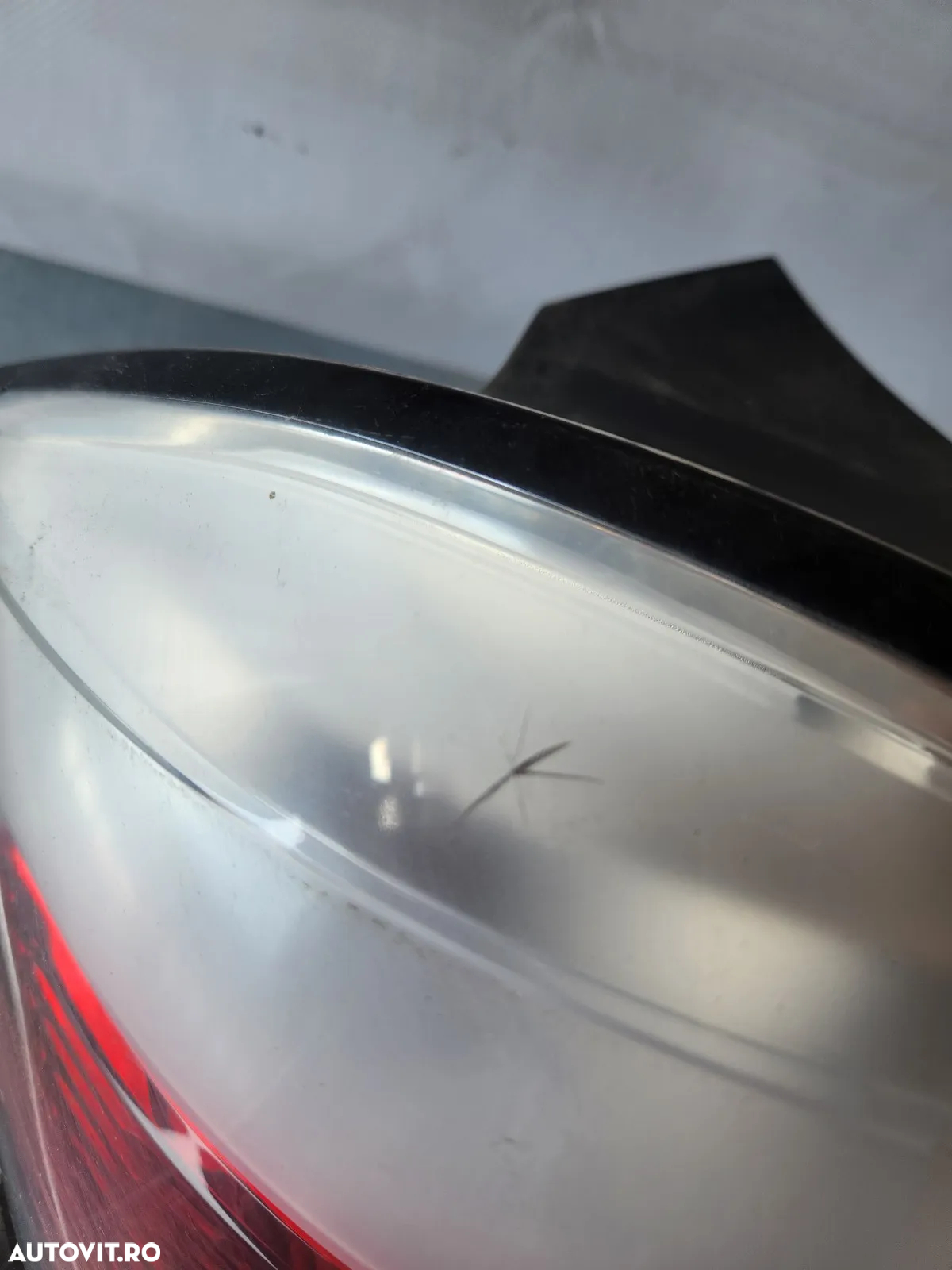 Stop Tripla Lampa Stop Stanga Opel Astra H Hatchback Mic Defect - Dezmembrari Arad - 7