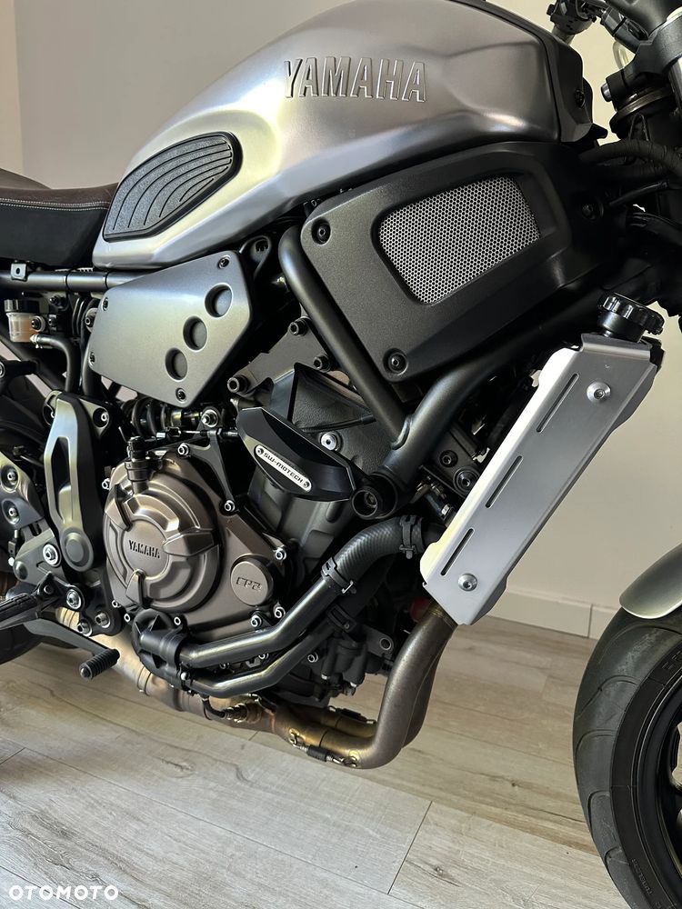 Yamaha XSR - 16