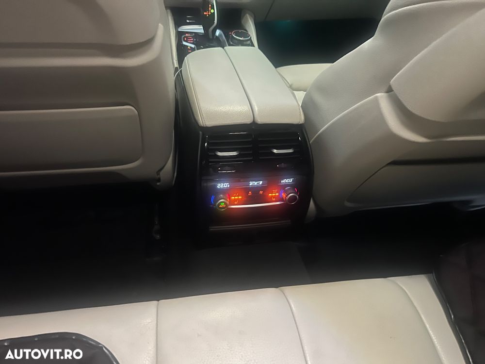 BMW Seria 5 530d AT - 11