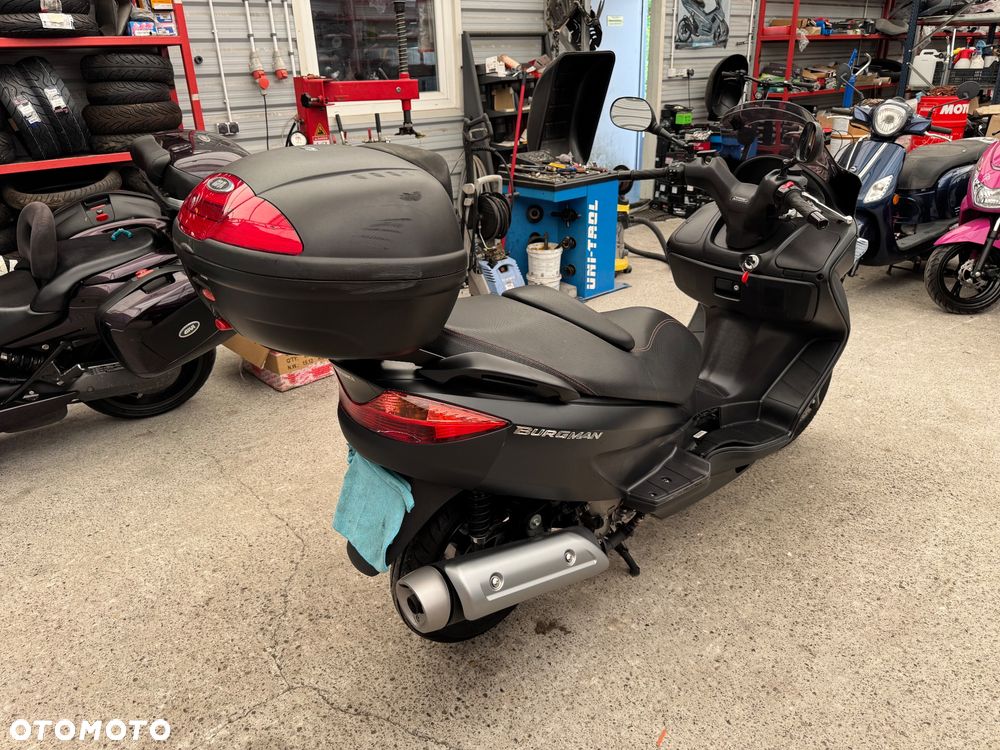 Suzuki Burgman - 7