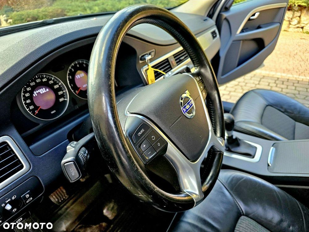 Volvo V70 - 9