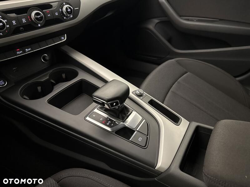 Audi A4 Limousine 35 TFSI mHEV S tronic - 16