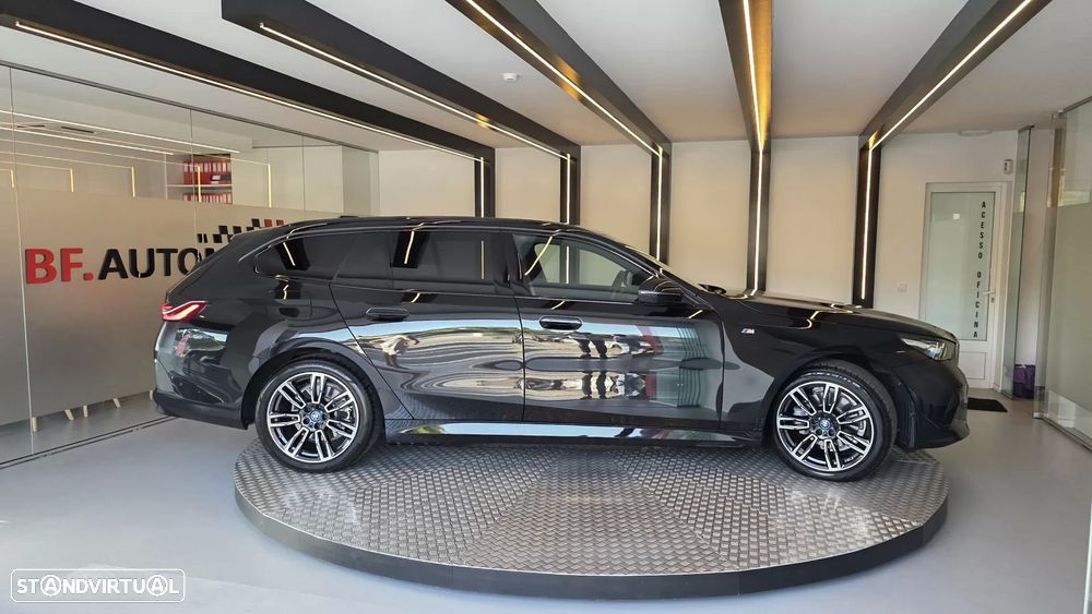 BMW 530 e Pack Desportivo M Pro - 9