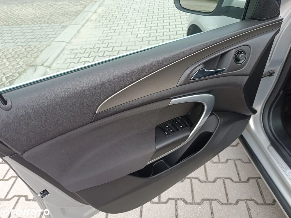 Opel Insignia 1.6 Turbo Sport - 11
