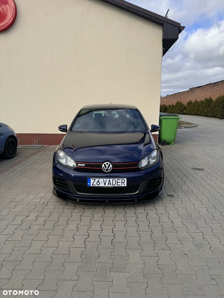 Volkswagen Golf - 11