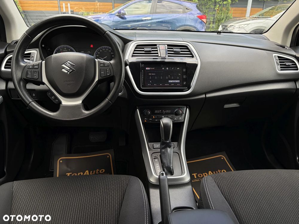 Suzuki SX4 S-Cross 1.4 T Premium - 33