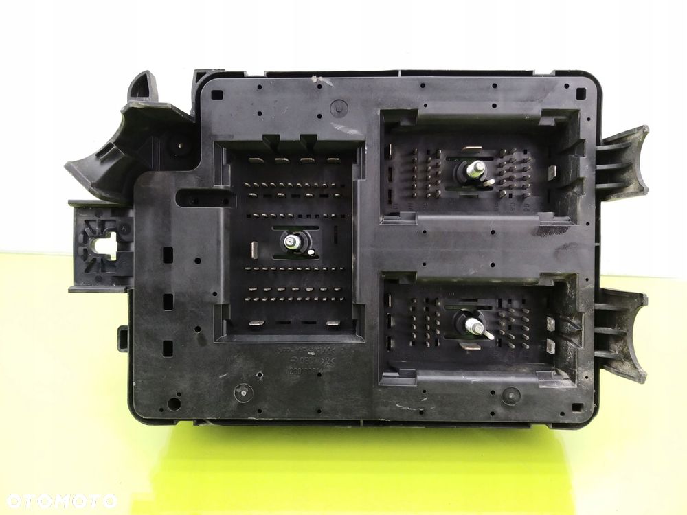 Skrzynka bezpieczników Chevrolet Aveo III 2011-2014 T300 95180488 - 6