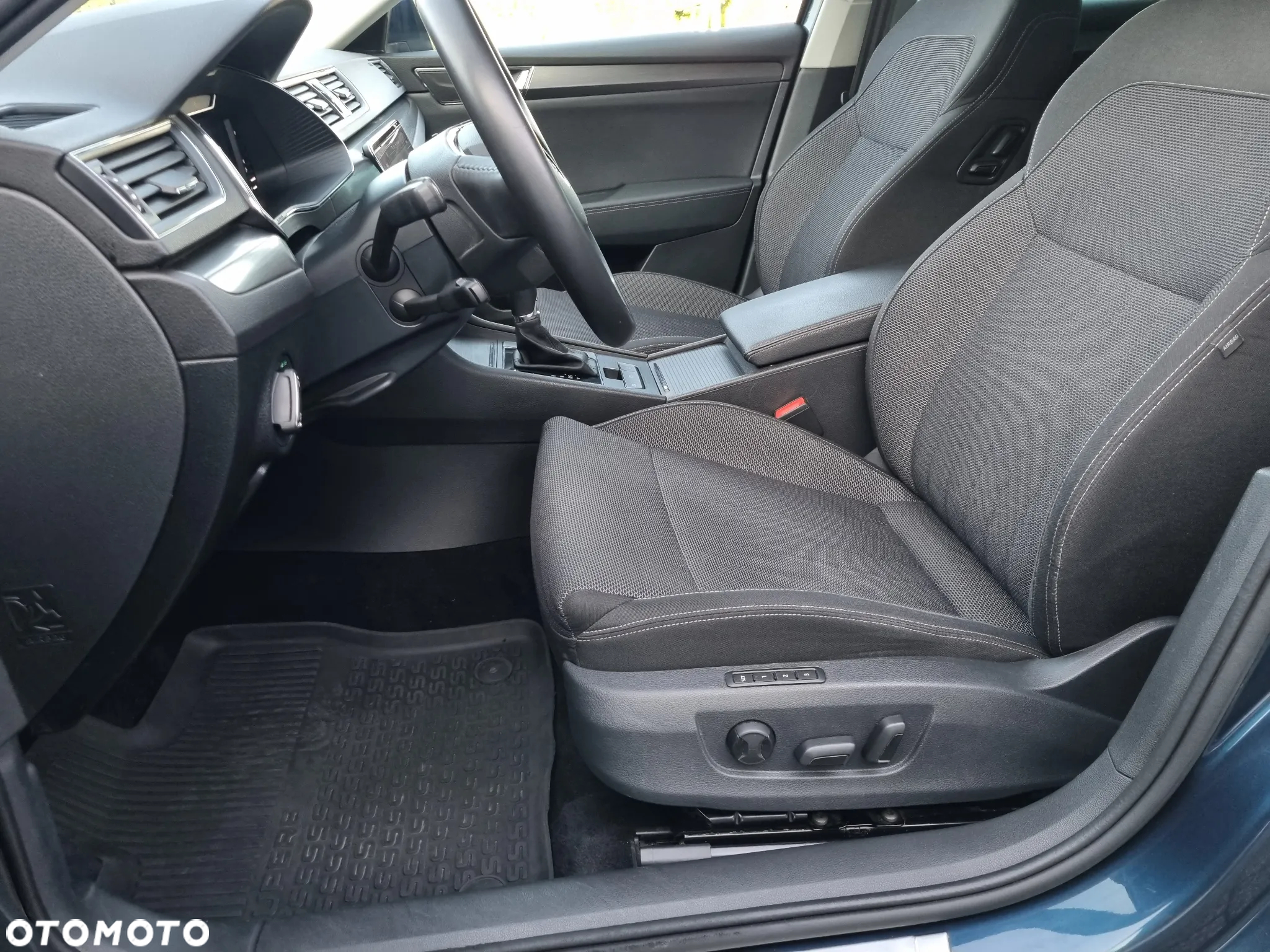 Skoda Superb 2.0 TDI SCR Style DSG - 12