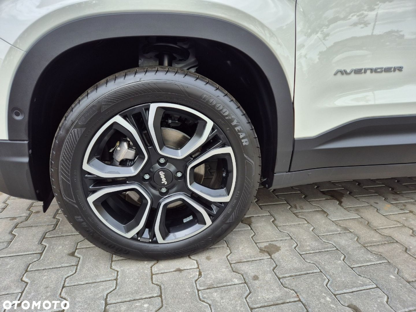 Jeep Avenger - 11