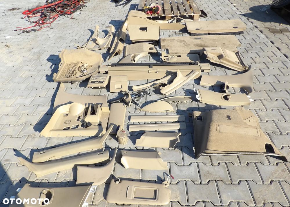 BMW - E91 - KOMPLETNE WNĘTRZE , ROLETA , LISTWY , SCHOWEK , BAGAŻNIK  - EUROPA - KOMPLET - 1