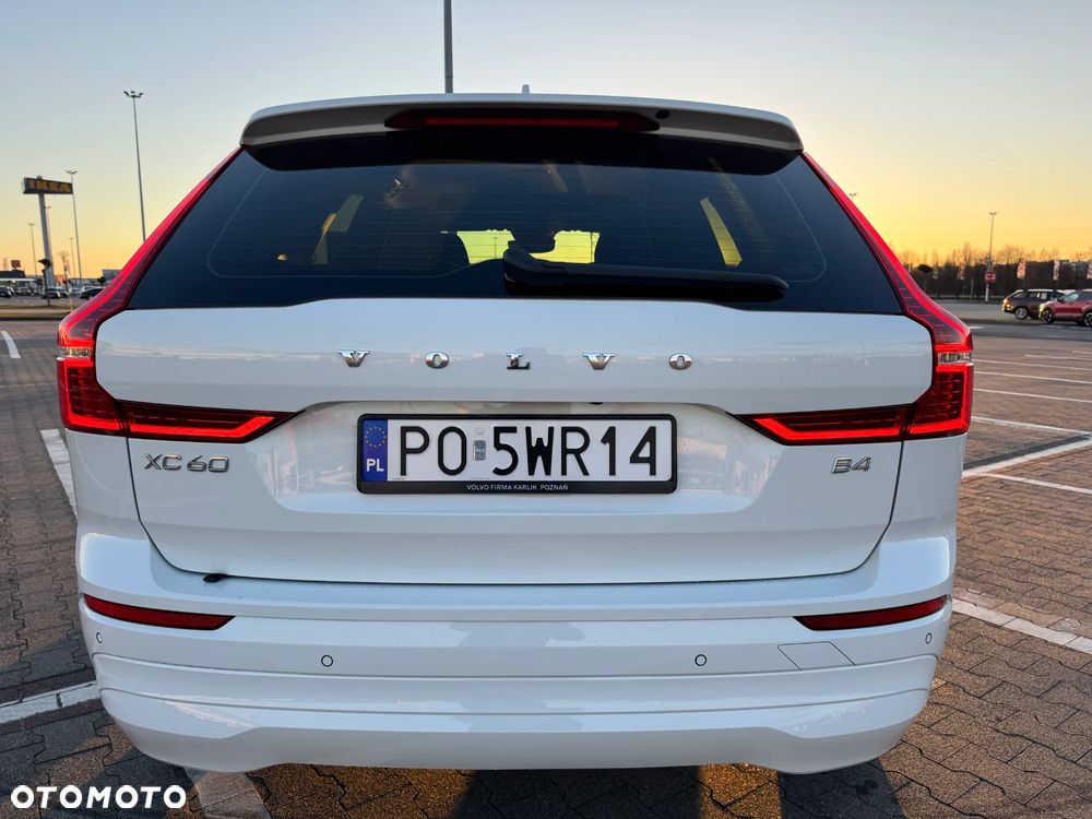 Volvo XC 60 D4 Momentum Pro - 4