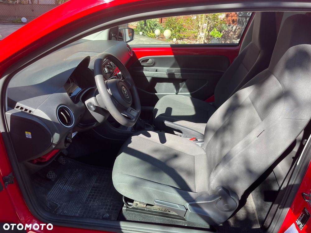 Volkswagen up! (BlueMotion Technology) move - 6