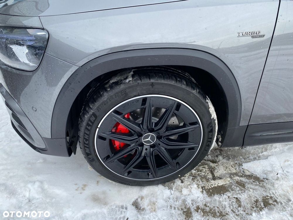 Mercedes-Benz GLB - 6