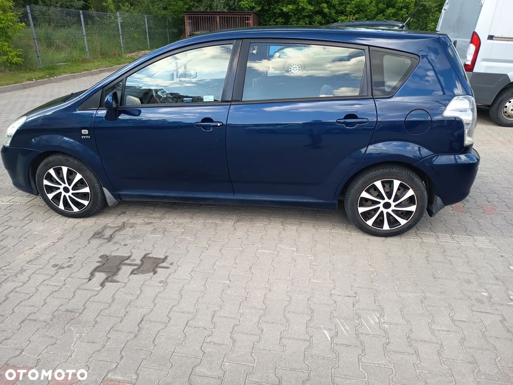 Toyota Corolla Verso - 7