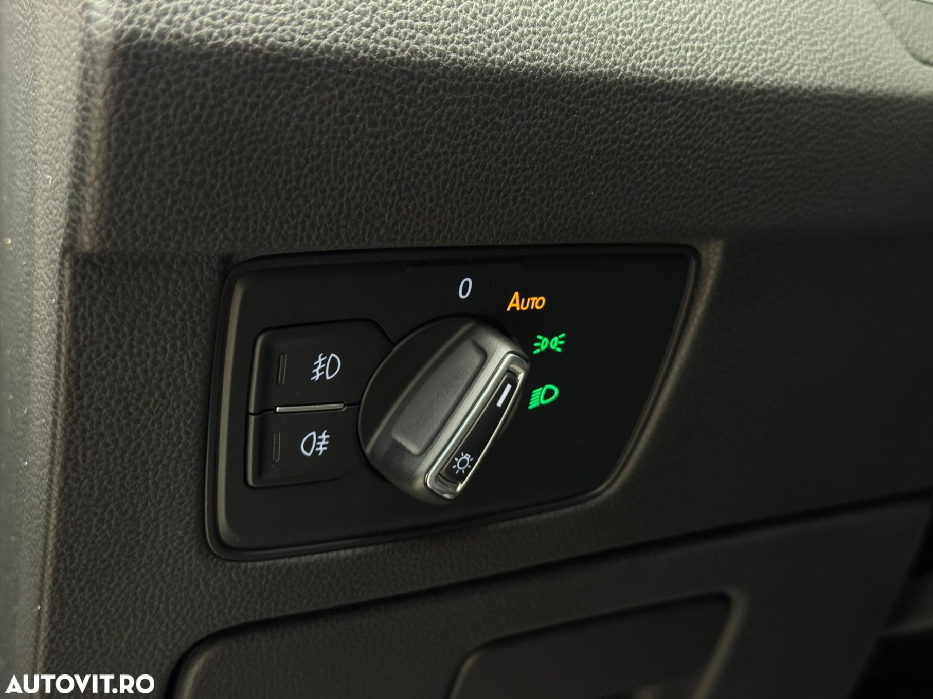 Volkswagen Passat - 20