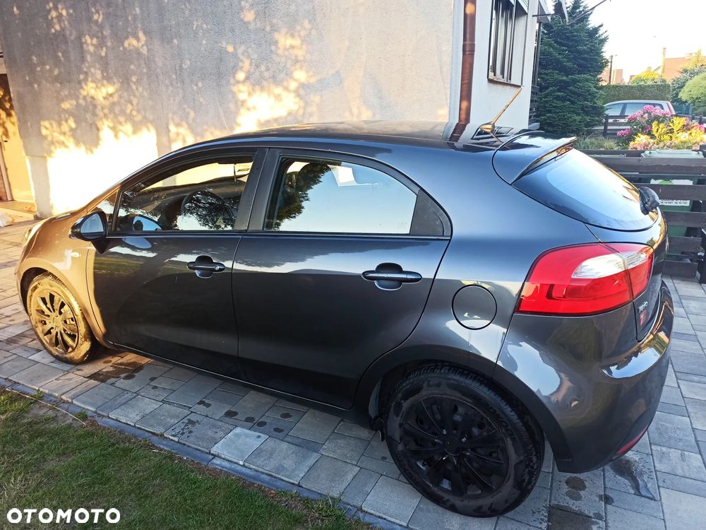 Kia Rio 1.2 M - 4