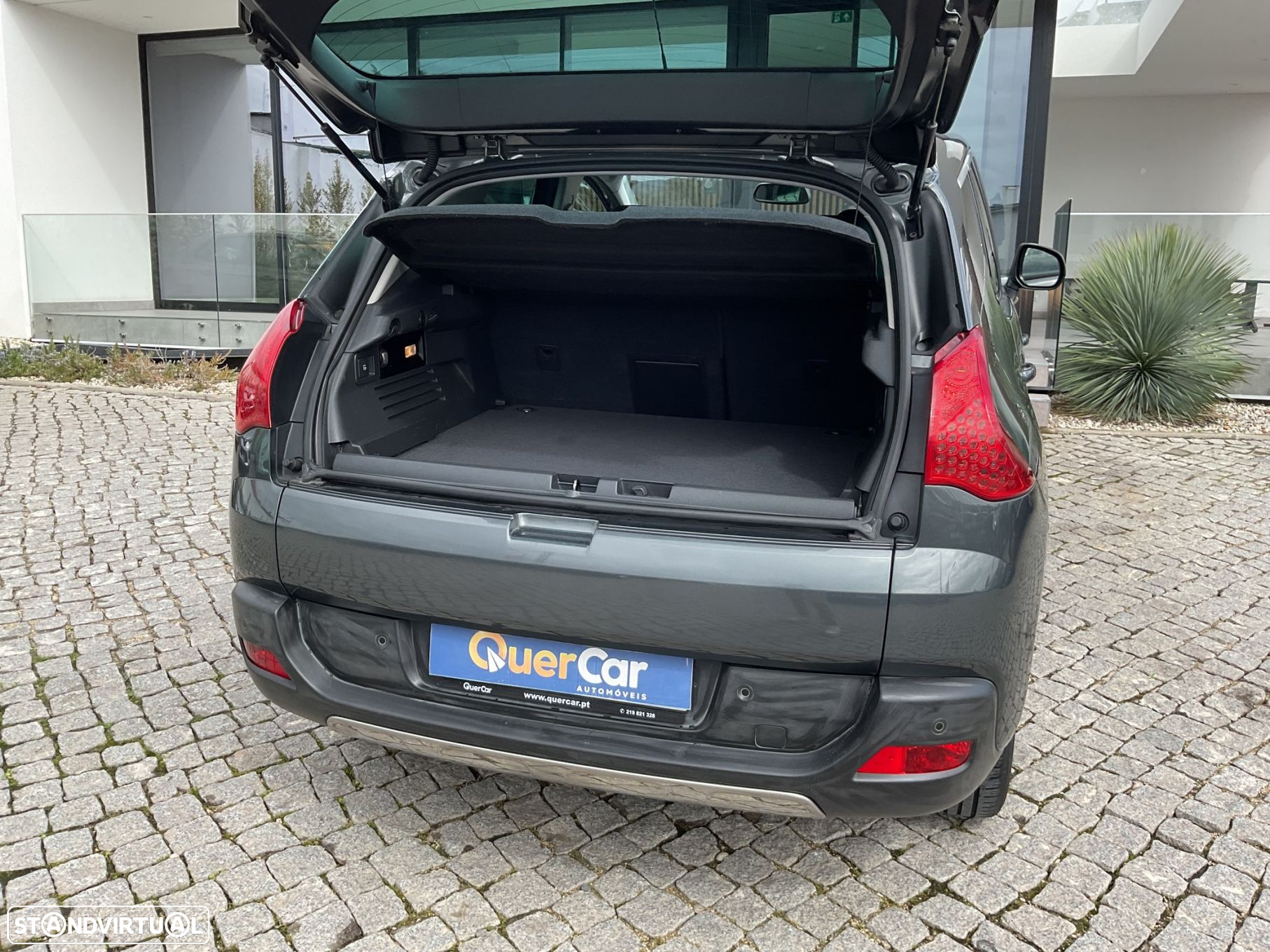 Peugeot 3008 1.6 HDi Executive - 13