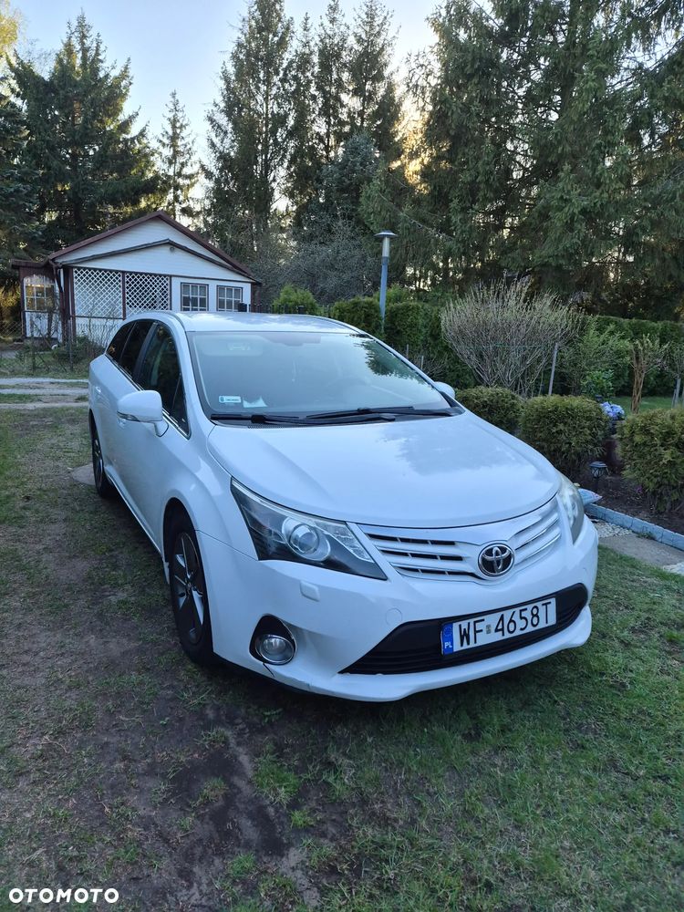 Toyota Avensis 2.0 D-4D Premium - 6