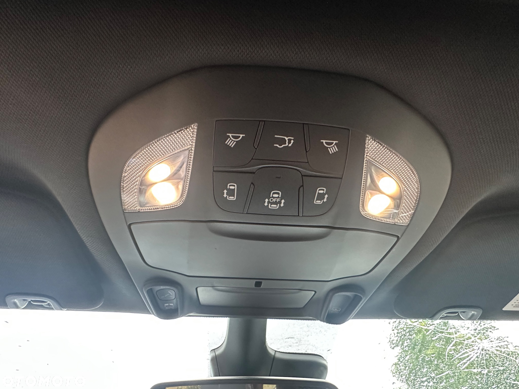 Chrysler Pacifica - 15