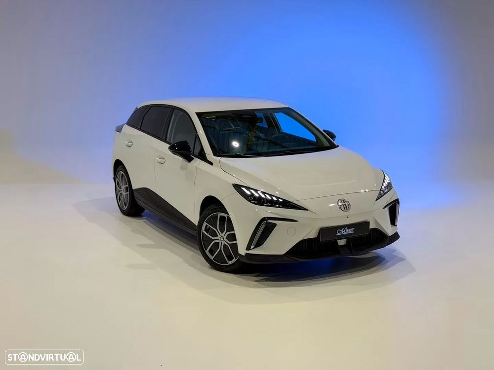 MG MG4 64 kWh Luxury - 31