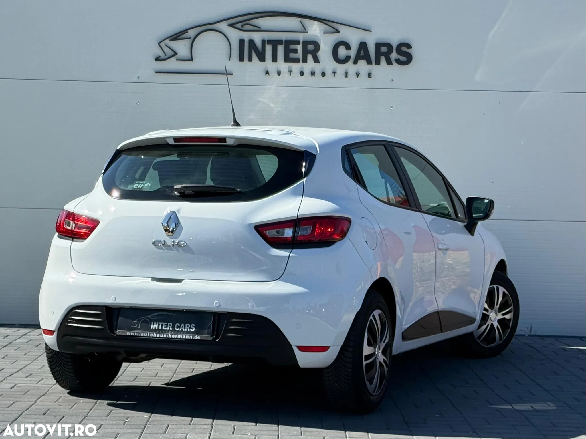 Renault Clio 1.2 16V 75 Life - 3