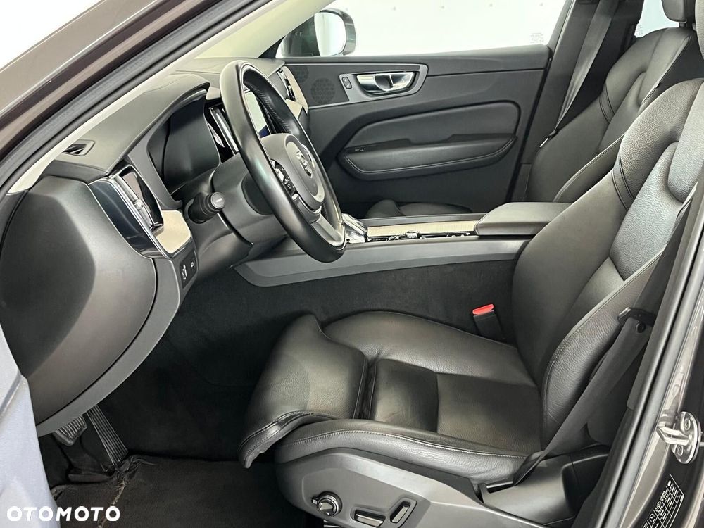 Volvo XC 60 B4 D AWD Inscription - 19