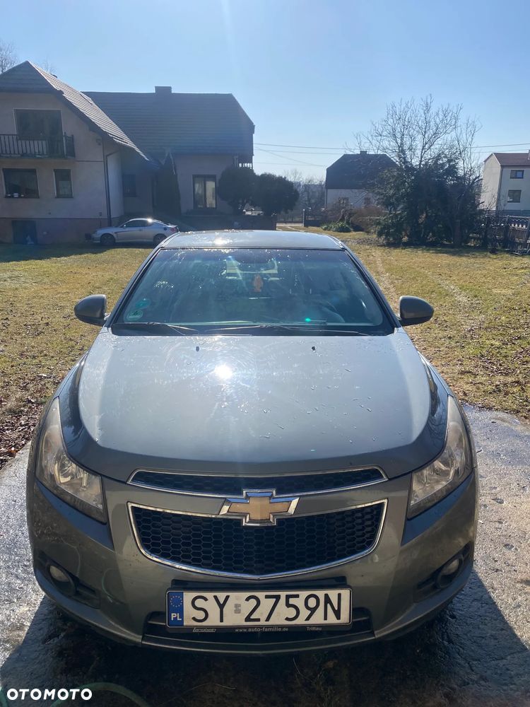Chevrolet Cruze 1.6 - 8