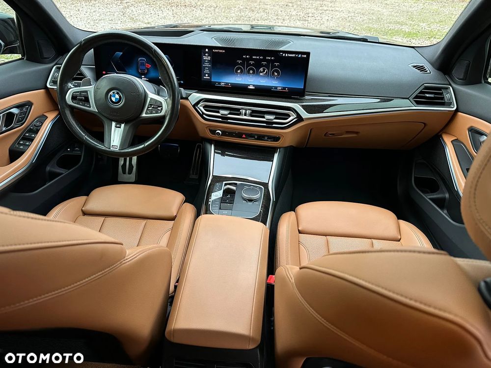 BMW Seria 3 330e xDrive M Sport - 14