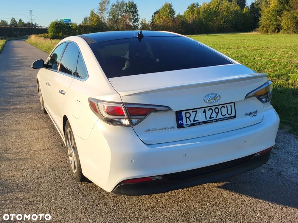 Hyundai Sonata - 9