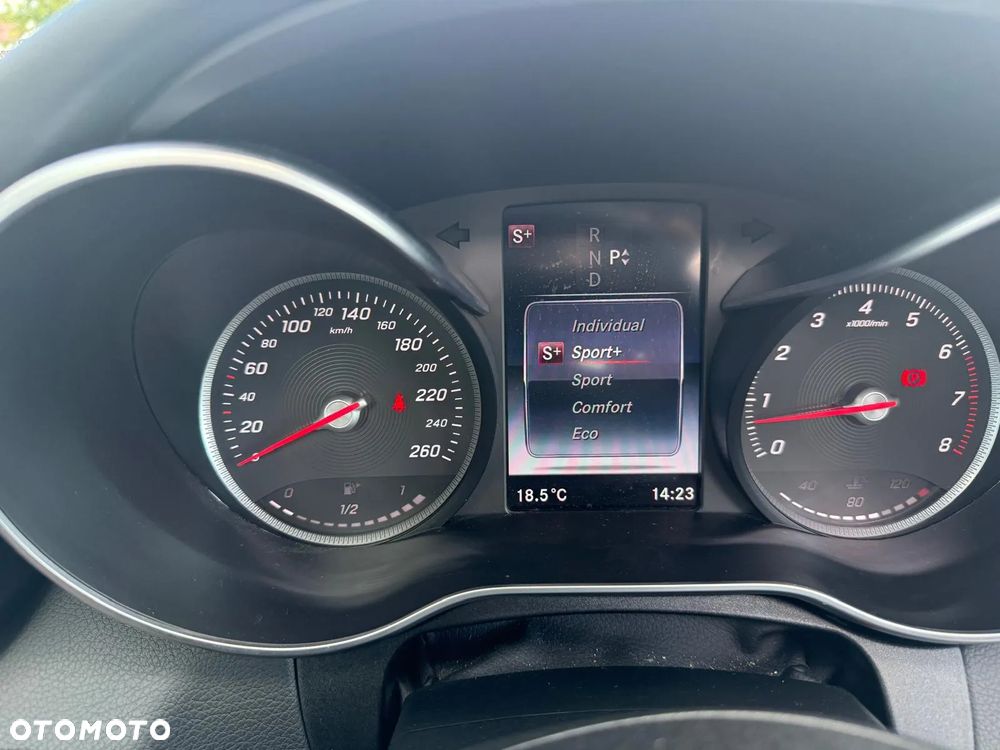 Mercedes-Benz Klasa C 300 7G-TRONIC Exclusive - 22