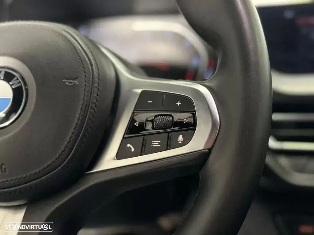 BMW 116 d Pack Desportivo M - 33