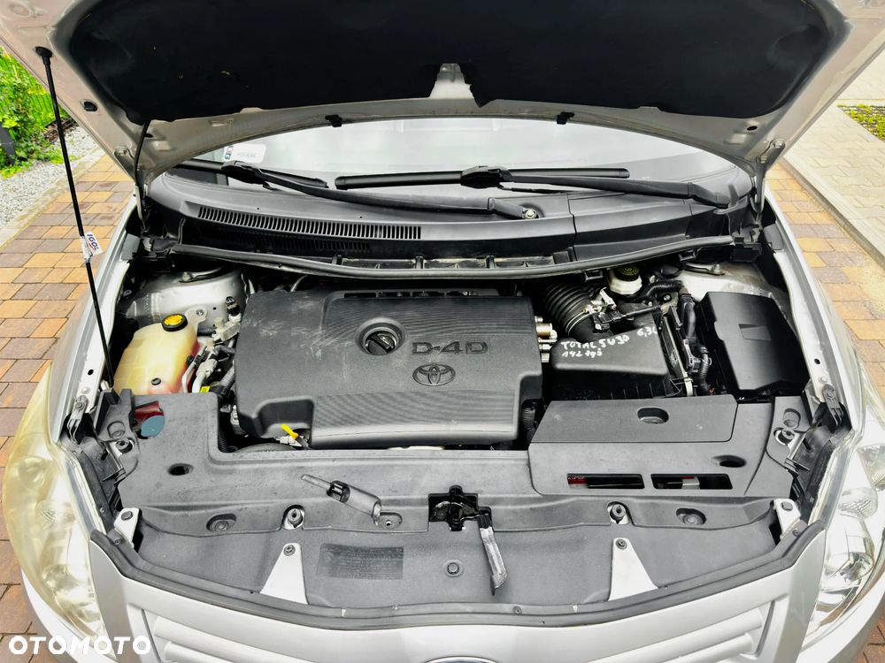 Toyota Auris 2.0 D-4D Luna - 15