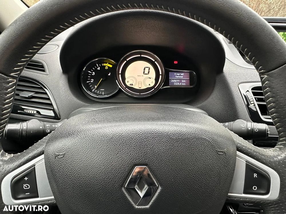 Renault Megane Grandtour ENERGY dCi 130 BOSE EDITION - 26