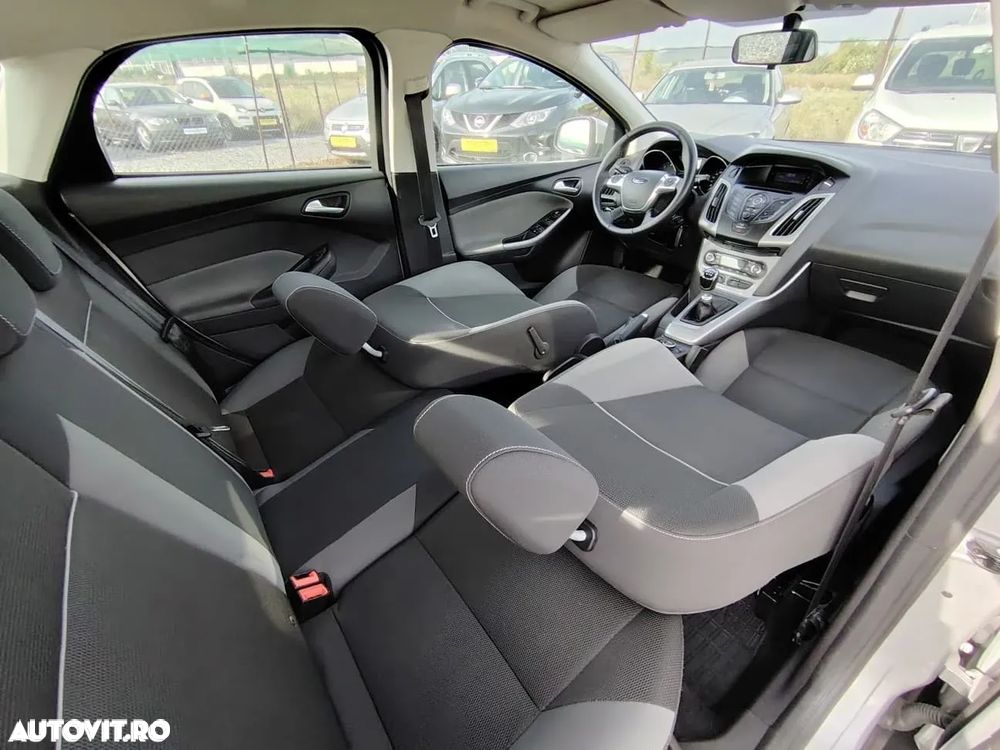 Ford Focus 1.6 TDCI DPF Start-Stopp-System Trend - 13