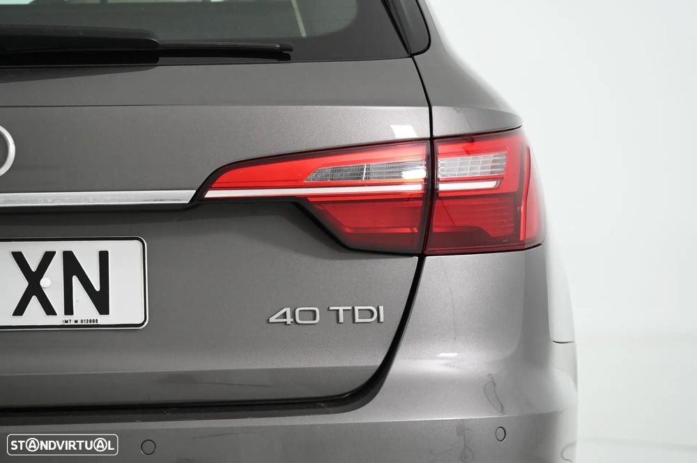 Audi A4 Avant 40 TDI S tronic - 12