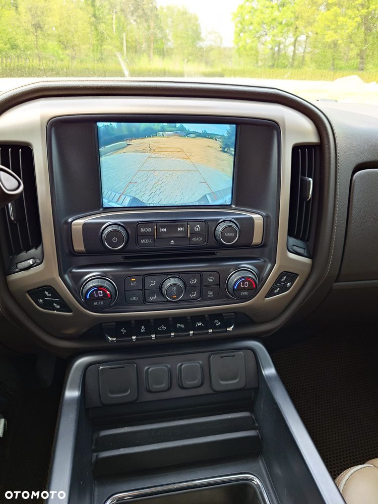 GMC Sierra - 4