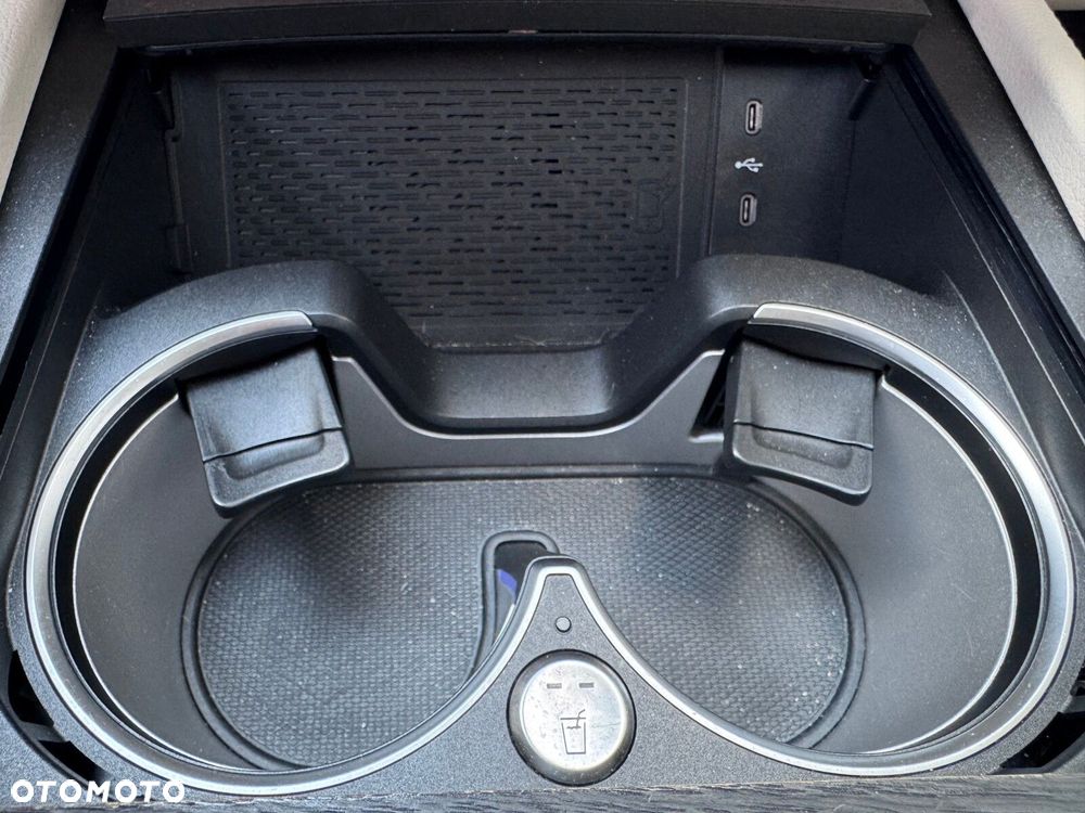 Mercedes-Benz GLE - 31